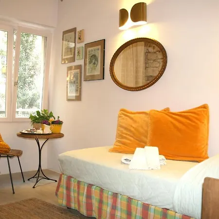 Artesia Bed and Breakfast *
