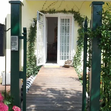 Bed & Breakfast Artesia *