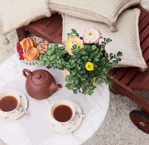 Bed & Breakfast Artesia *